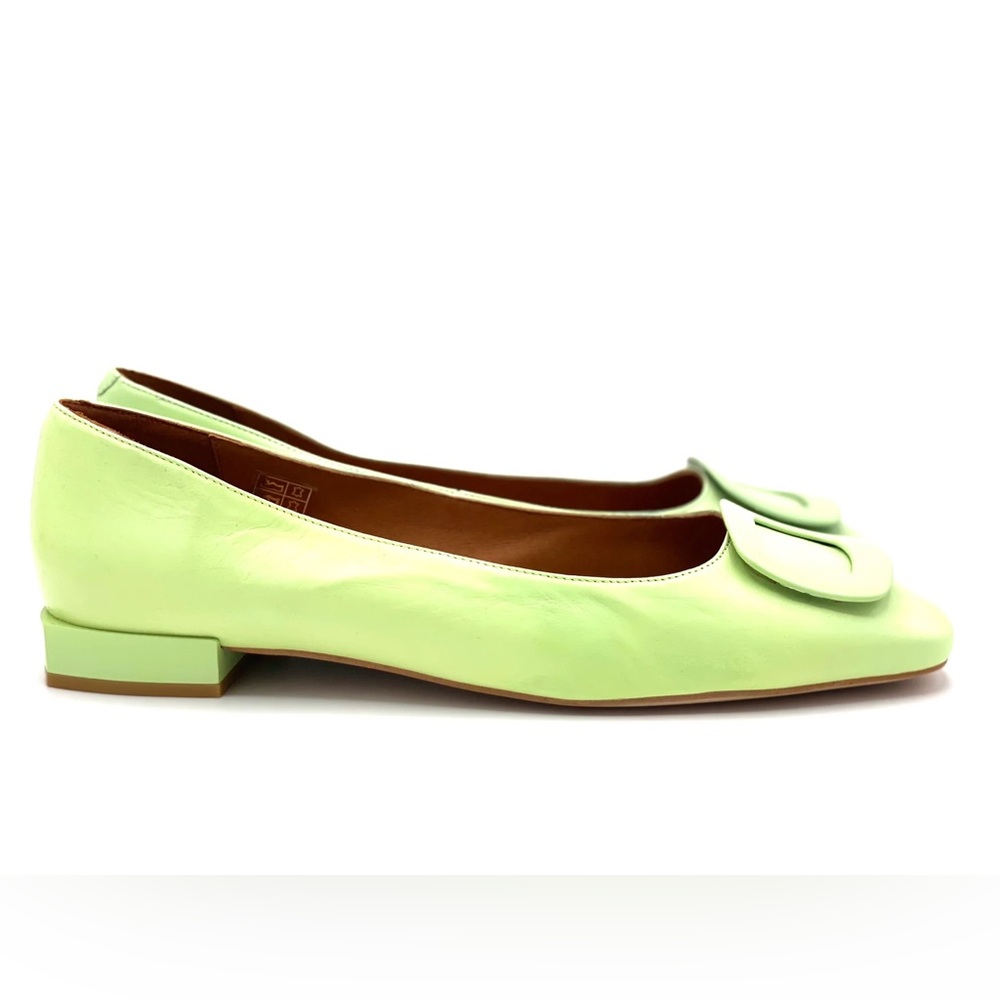 Angel Alarcon - Flats Size: 8.5